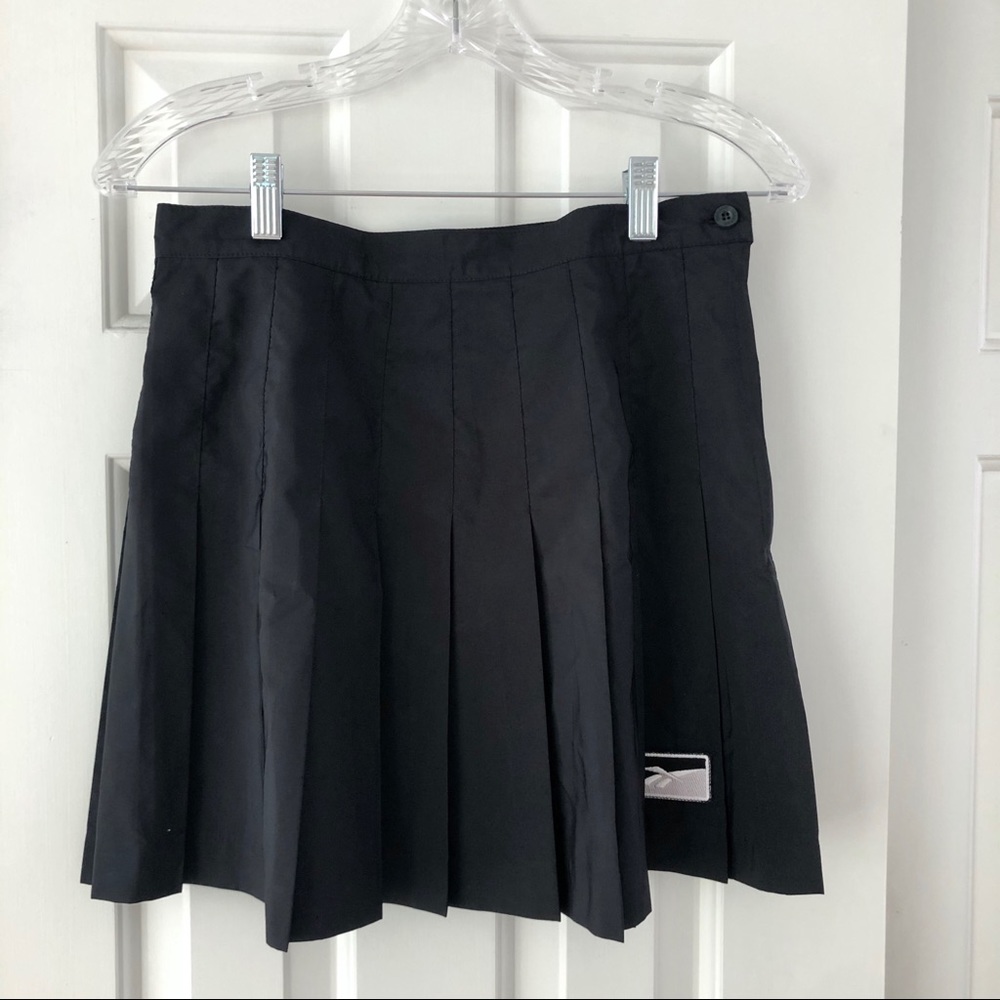 Vintage Reebok Black Pleated Tennis Skirt SK9